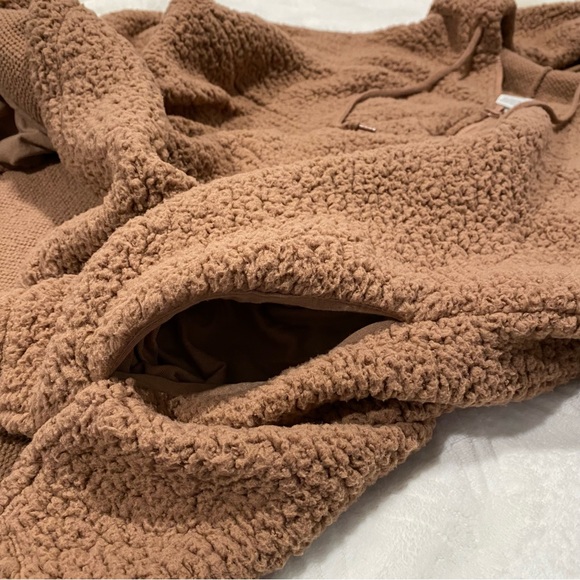 PINK Victorias Secret Brown Sherpa Teddy Sweater Hoodie New - Picture 8 of 10